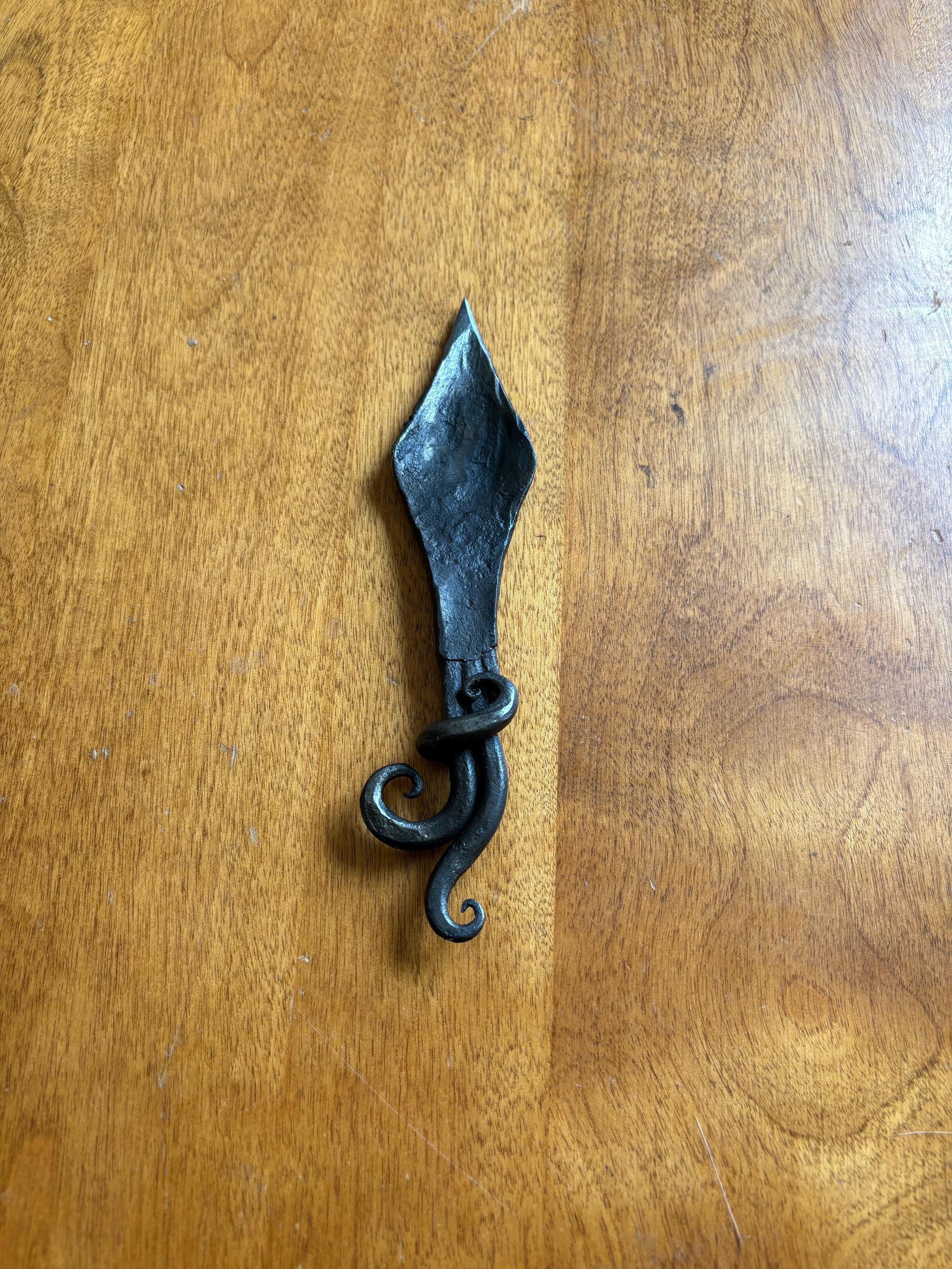 Squid Style Forged Oyster Shucker